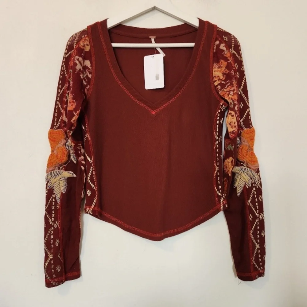 NWT | Free People | Amara Embroidered Sleeve V-Neck Top | Garnet Mix | XS
